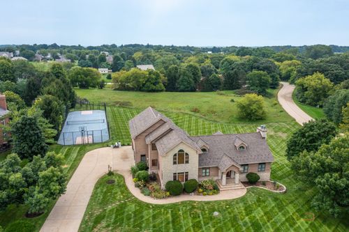 8208 Country Shire Ln, Spring Grove, IL, 60081-8234 | Card Image