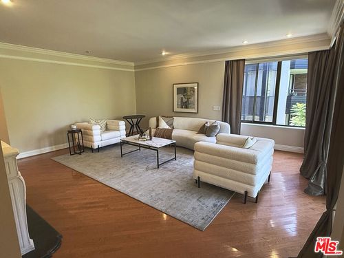 212-4752 Park Encino Ln, Encino, CA, 91436 | Card Image