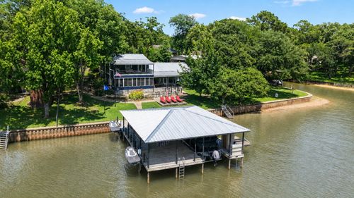 154 Bayside Cir, Malakoff, TX, 75148-3902 | Card Image