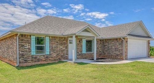 9921 N 2436 Rd, Weatherford, OK, 73096-3066 | Card Image