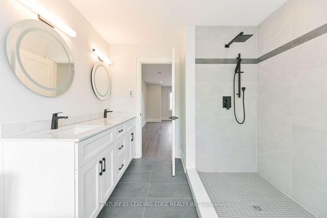 826 Montsell Ave, House other with 4 bedrooms, 3 bathrooms and 4 parking in Willow Beach ON | Image 28