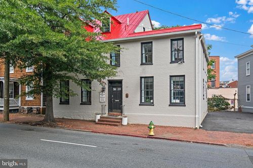 192 Duke Of Gloucester St, ANNAPOLIS, MD, 21401-2524 | Card Image