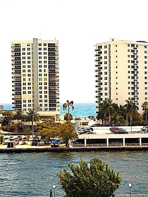 apt-225-800 Parkview Dr, Hallandale Beach, FL, 33009-2935 | Card Image