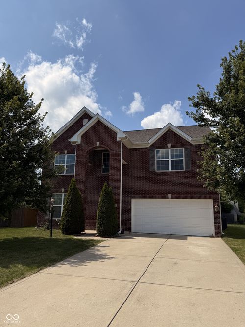 7824 Newhall Way, Indianapolis, IN, 46239-8927 | Card Image