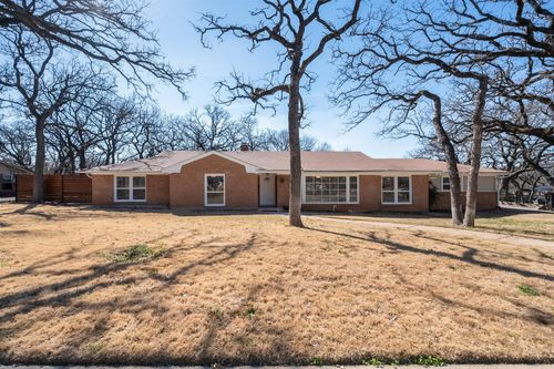 5786 Blueridge Dr, Fort Worth, TX, 76112-3039 | Card Image