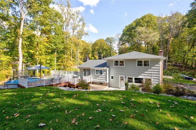 7 Red Oak Ln, House other with 4 bedrooms, 3 bathrooms and null parking in Norwalk CT | Image 35