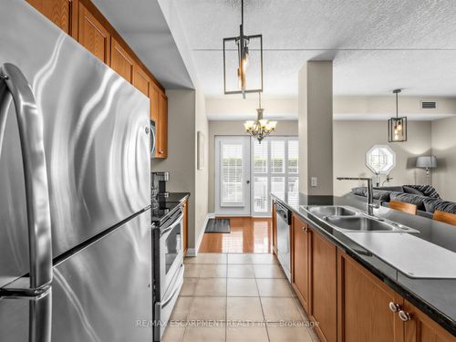 103-1379 Costigan Rd, Milton, ON, L9T2K6 | Card Image