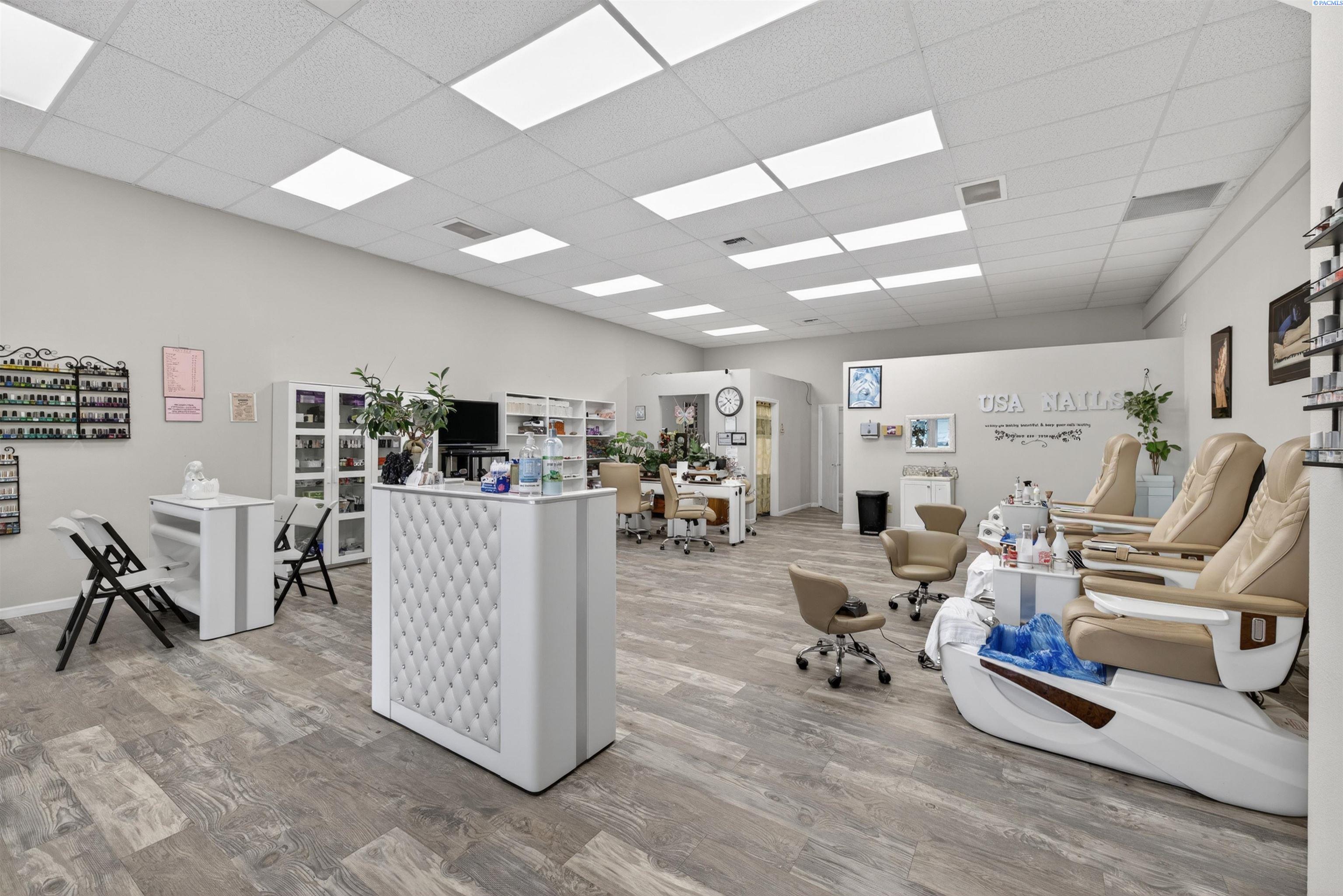 Commercial Sale in Sunnyside 5
