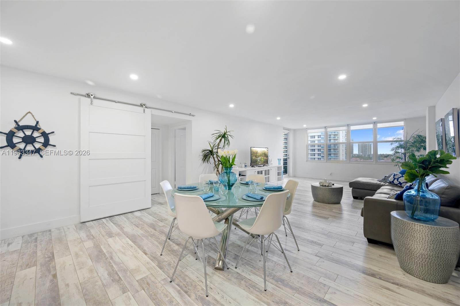 Residential Lease in Hollywood 5