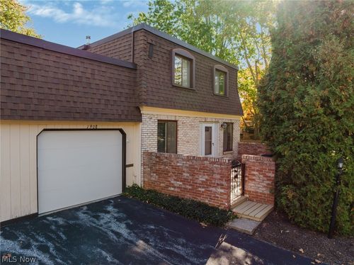 1908-1651 Mentor Ave, Painesville, OH, 44077-1708 | Card Image