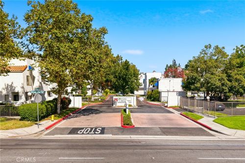 524 Park Shadow Ct, Baldwin Park, CA, 91706 | Card Image