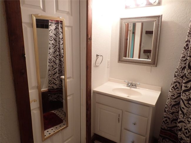 471 Fm 1296, Home with 1 bedrooms, 1 bathrooms and 3 parking in Waelder TX | Image 21