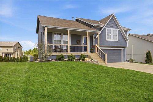 14856 S Houston St, Olathe, KS, 66061-7589 | Card Image