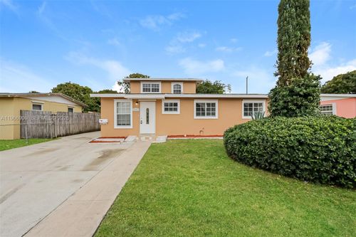 1443 7th St, West Palm Beach, FL, 33401-3041 | Card Image