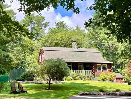 2 Wing Ave Ext, Assonet, MA, 02702-1254 | Card Image