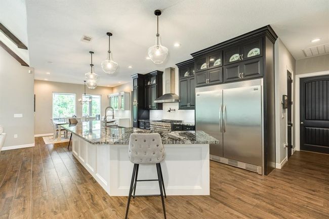 337 Thousand Oaks Dr, House other with 4 bedrooms, 3 bathrooms and 3 parking in Angleton TX | Image 34