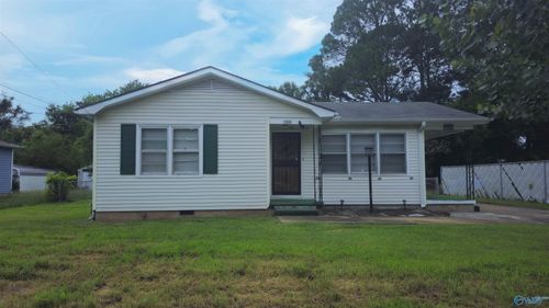 1609 Armstrong St Nw, Huntsville, AL, 35816-2401 | Card Image