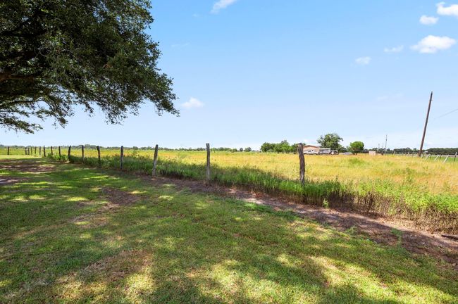 9919 Bohacek Rd, Home with 3 bedrooms, 2 bathrooms and 4 parking in Beasley TX | Image 11