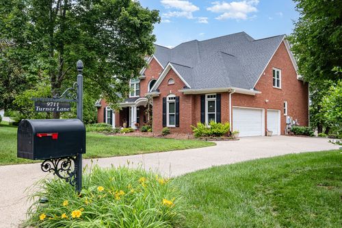 9711 Turner Ln, Brentwood, TN, 37027-8953 | Card Image