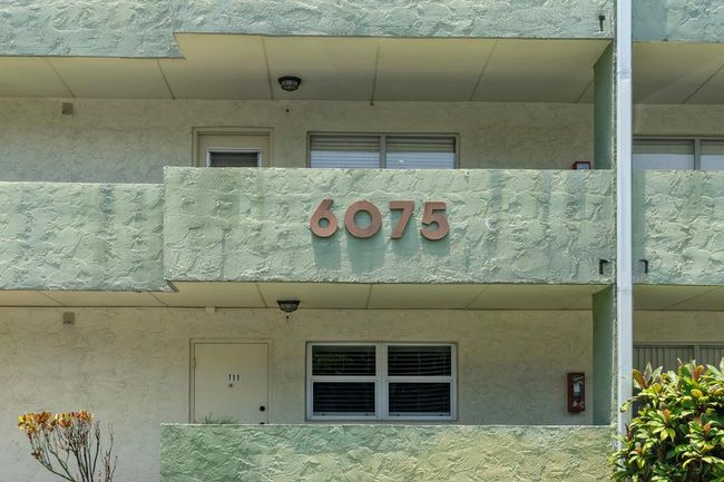 APT-301 - 6075 N Sabal Palm Blvd, Condo with 2 bedrooms, 2 bathrooms and null parking in Tamarac FL | Image 4