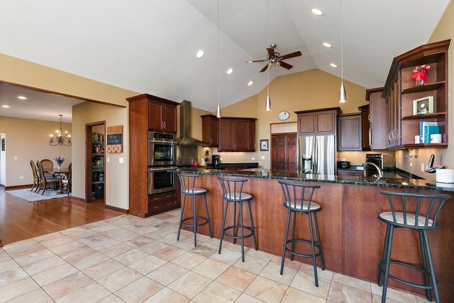 550 Maplewood Rd, House other with 6 bedrooms, 6 bathrooms and 3 parking in Somonauk IL | Image 12