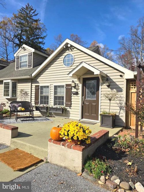 2-1951 Conestoga Rd, CHESTER SPRINGS, PA, 19425-1709 | Card Image