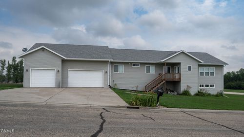 900 Progress Pl, Underwood, ND, 58576-4400 | Card Image