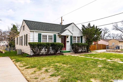 5223 S 81st Street, Ralston, NE, 68127 | Card Image