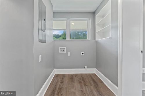 12103 Andora Dr, FREDERICKSBURG, VA, 22407-6223 | Card Image