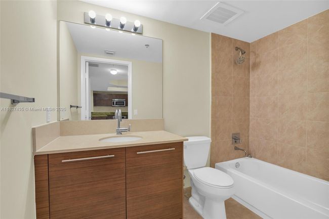 APT-1903S - 2681 N Flamingo Rd, Condo with 2 bedrooms, 2 bathrooms and null parking in Sunrise FL | Image 19