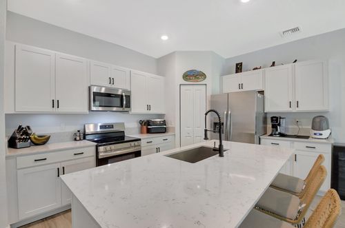 4375 Hammock Grove Dr, Lake Worth, FL, 33467-8606 | Card Image