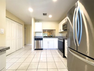 C1 - 10938 W Sample Rd, Townhouse with 3 bedrooms, 2 bathrooms and null parking in Coral Springs FL | Image 2