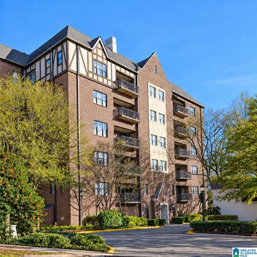 526-526 Olde English Lane, MOUNTAIN BROOK, AL, 35223 | Card Image