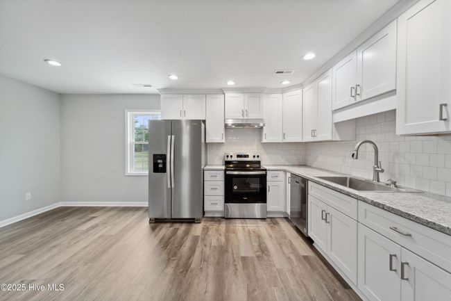 1996 Catherine Lake Rd, House other with 3 bedrooms, 2 bathrooms and 1 parking in Richlands NC | Image 12