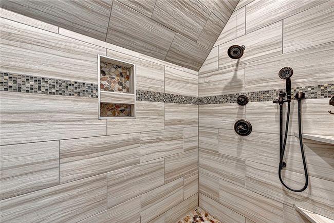 Extra long vanity with double sinks. No getting in each other's way. | Image 29