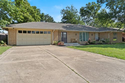 1413 Sunny Ln, Ardmore, OK, 73401-3721 | Card Image