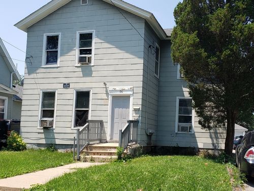 130 4th St, Aurora, IL, 60505-3093 | Card Image