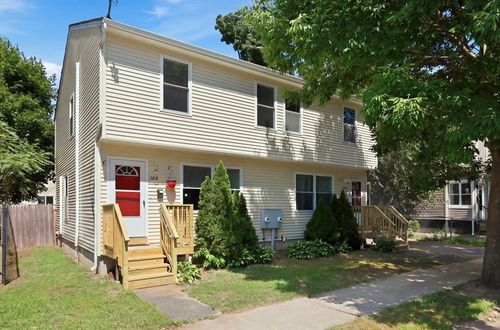 106-104-106 Quincy St, Springfield, MA, 01109-4256 | Card Image