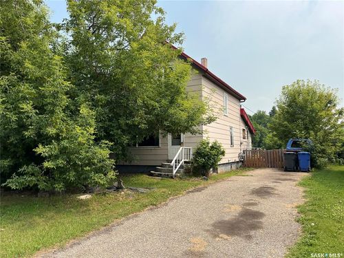 317 Moore St, Foam Lake, SK, S0A4J0 | Card Image