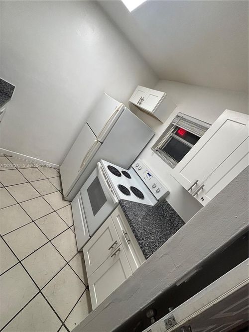 203-7841 Johnson St, Pembroke Pines, FL, 33024-6806 | Card Image