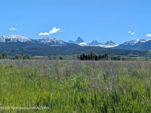 2455 Snow Crest Ranch Dr, Driggs, ID, 83422 | Card Image