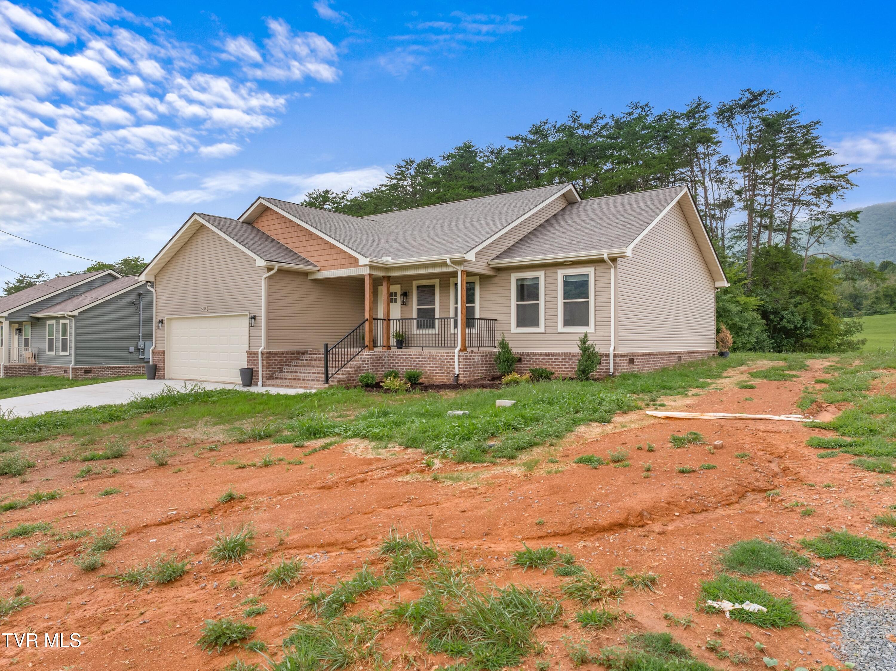 Rutledge Pike, Rutledge, TN 37861