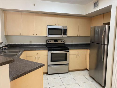 apt-207-4151 San Marino Blvd, West Palm Beach, FL, 33409-8605 | Card Image