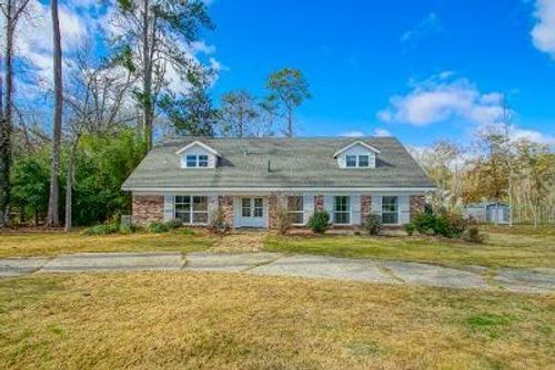 217 Tchefuncte Dr, Covington, LA, 70433-4918 | Card Image