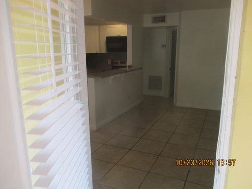 2-605 Ne 14th Place, Fort Lauderdale, FL, 33304 | Card Image