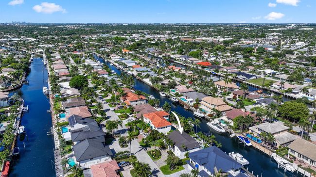 4261 Ne 24 Th Ave, House other with 4 bedrooms, 3 bathrooms and null parking in Lighthouse Point FL | Image 37