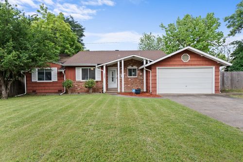 2202 Canal Dr, Redding, CA, 96001-2006 | Card Image