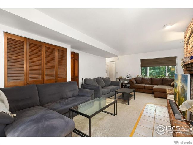 Unit 11, Top Unit, Living Room | Image 4