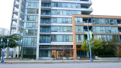 1503 - 7117 Elmbridge Way, Condo with 1 bedrooms, 3 bathrooms and 1 parking in Richmond BC | Image 1