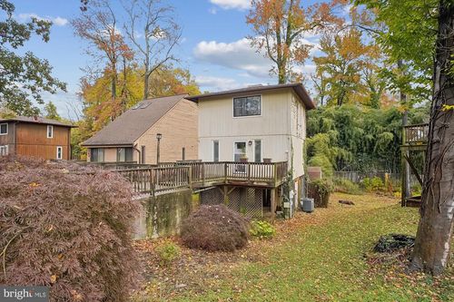 1745 Ridgely Rd, EDGEWATER, MD, 21037-2406 | Card Image